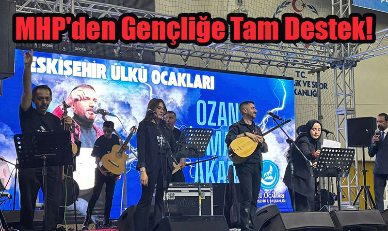Eskiehir’de Trk Genlik leni Cokusu