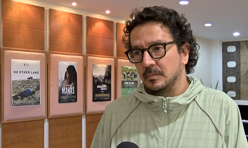 Baarl Ynetmen Tolga Karaelik, ses getiren filmi Saykoterapiyi ve sinemaclk zerine merak edilenleri anlatt