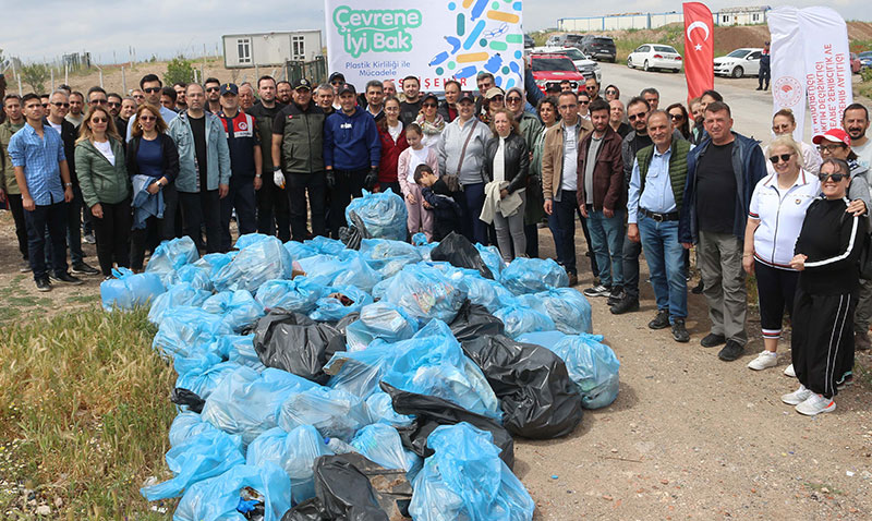 Eskiehir’de "Plastik Kirliliiyle Mcadele" Temal evre Temizlii Etkinlii