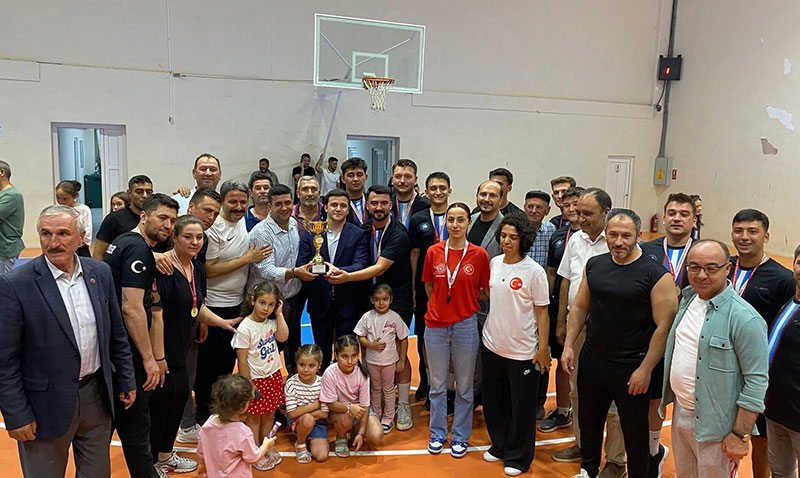 Seyitgazi Voleybol Turnuvası Coşkulu Finalle Sona Erdi!