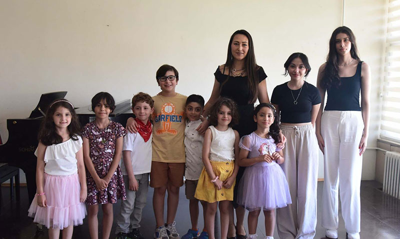 ocuk niversitesi tarafndan dzenlenen Piyano ve Klasik Bat Mzii program tamamland