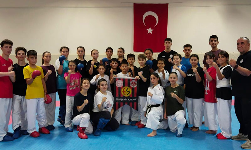 GSB Yaz Spor Okulları’nda Karate Antrenmanları Dolu Dizgin!