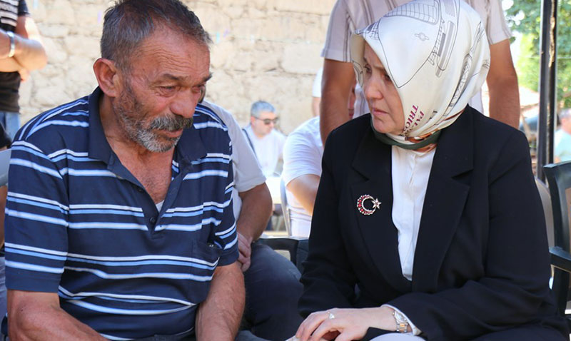 Bakan Yardımcısı Leman Yenigün, Eskişehir Yangın Şehitlerinin Cenaze Törenlerine Katıldı