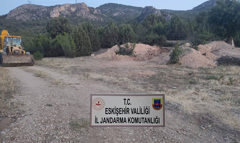 Eskişehir’de Kaçak Kazı Yapanlara Suçüstü!
