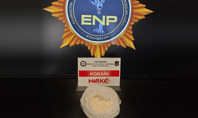 Eskiehir Emniyetinden Zehir Tacirlerine Operasyon: 1 Kilo Kokain Ele Geirildi