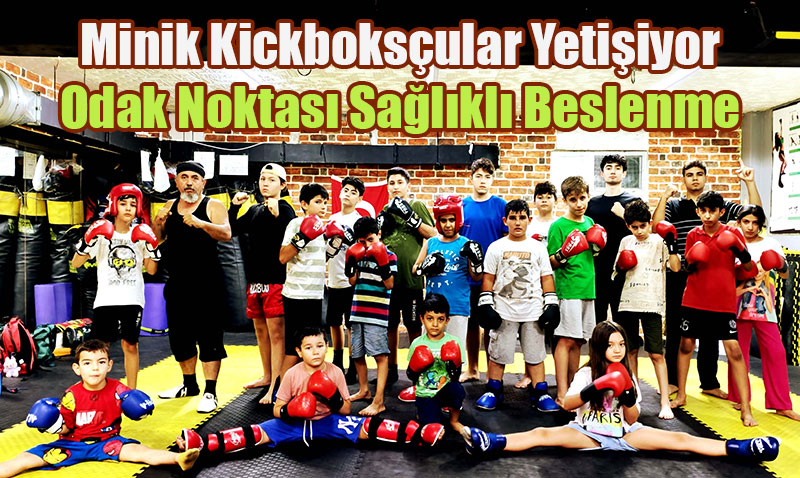 Eskiehir’de Minik Kickboksular Yetiiyor