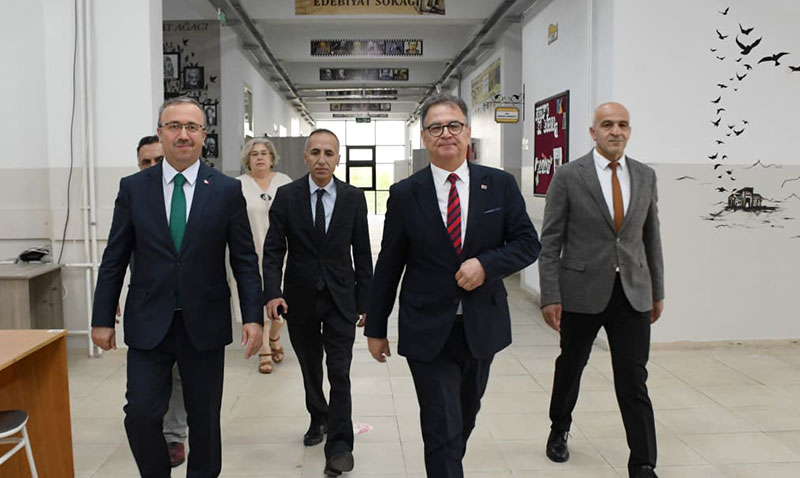 MEB Genel Müdürü Otrar’dan Eskişehir’de Tercih Danışmanlığı Ziyareti